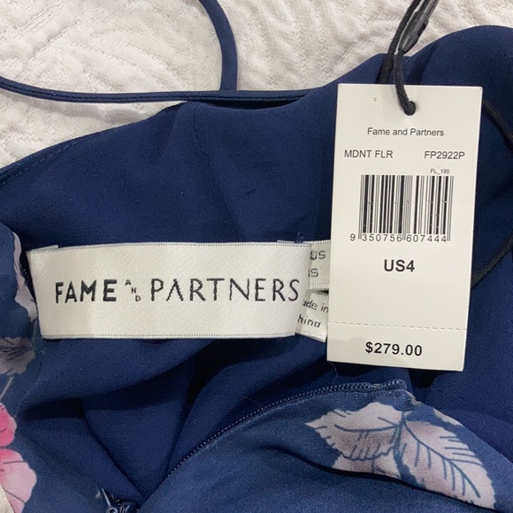 NWT Fame & Partners Floral Strappy V Neck Dress Gown - Picture 5 of 8